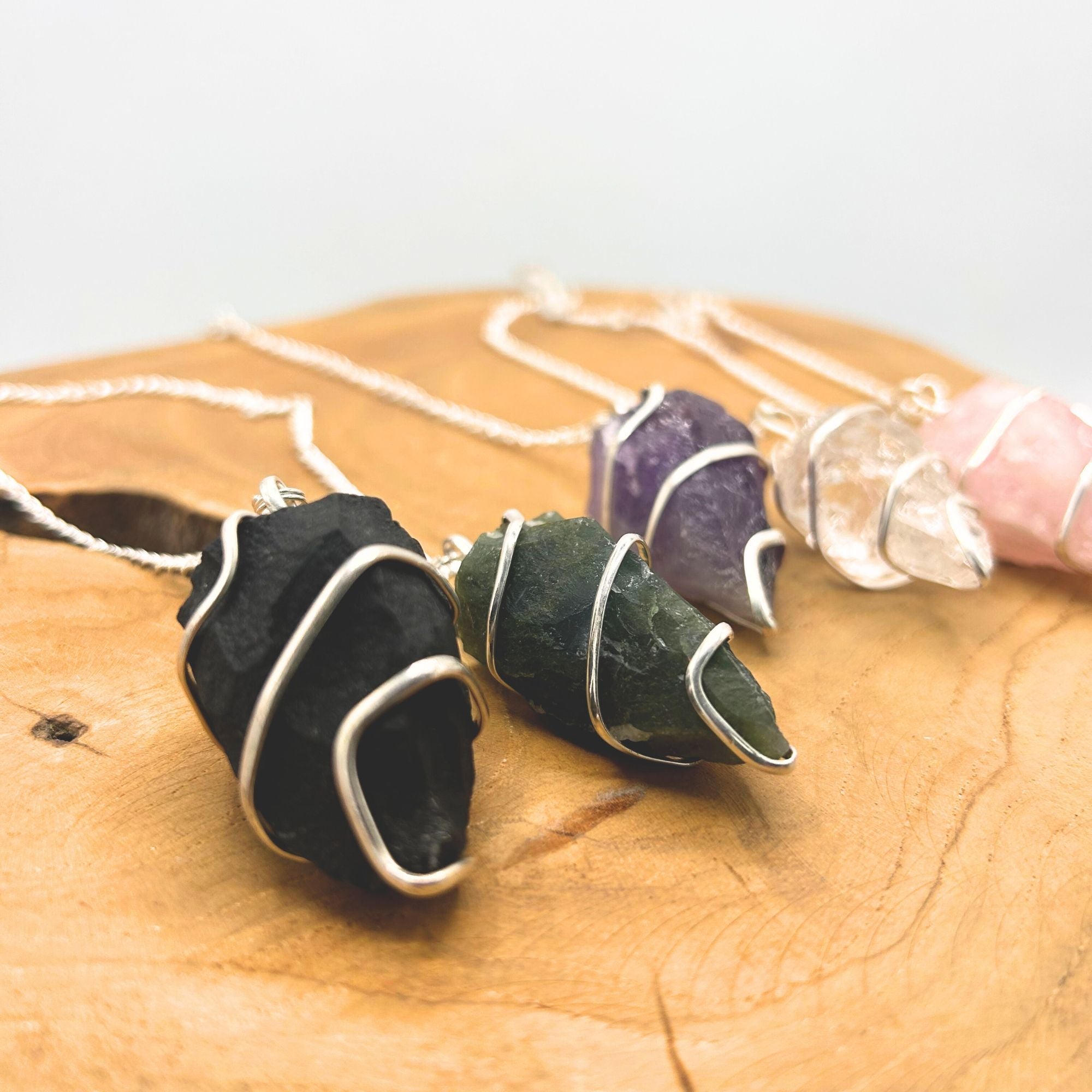 💜 Pendolo di Pietra Grezza – Ametista “L’Oracolo di Selene” 🌙