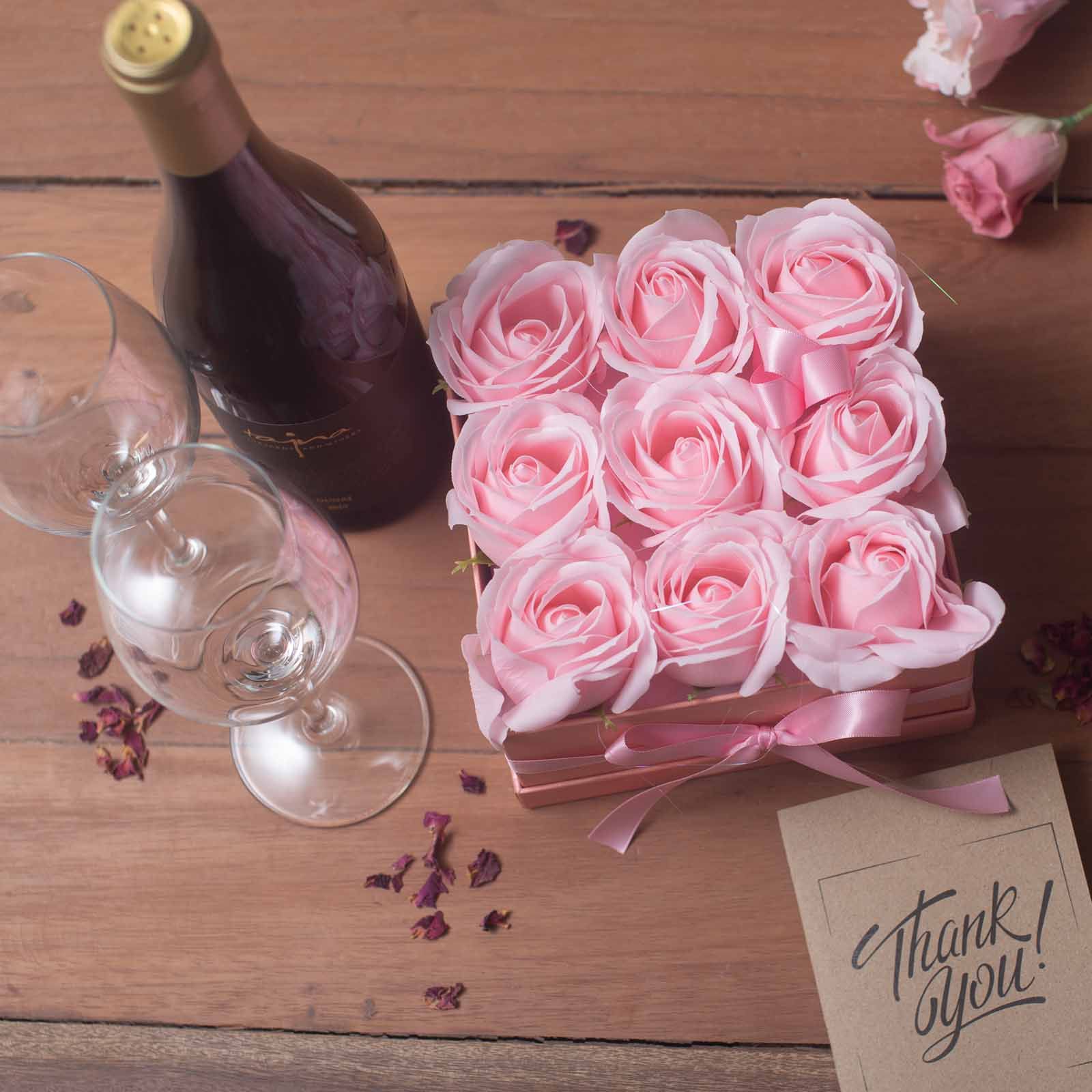 Soap Flower Gift Bouquet - 14 Pink Roses - Round